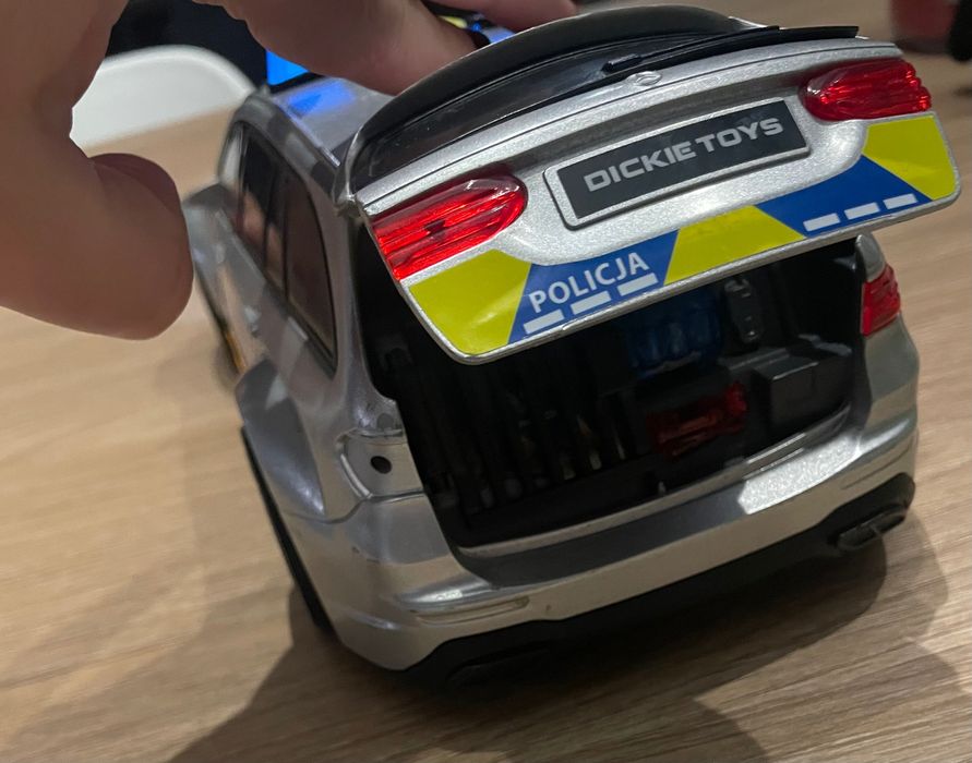 Auto policyjne firmy Dickie Toys