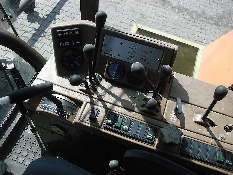 Зерноуборочный комбайн Dronningborg D 7200