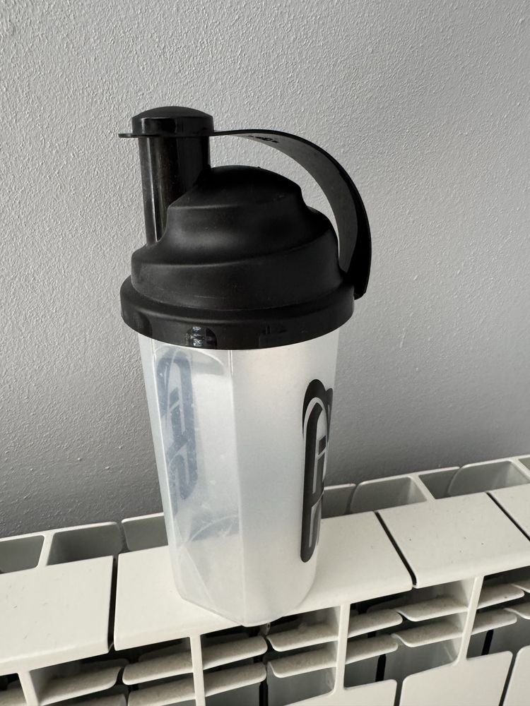 Shaker SFD przeźroczysty nowy