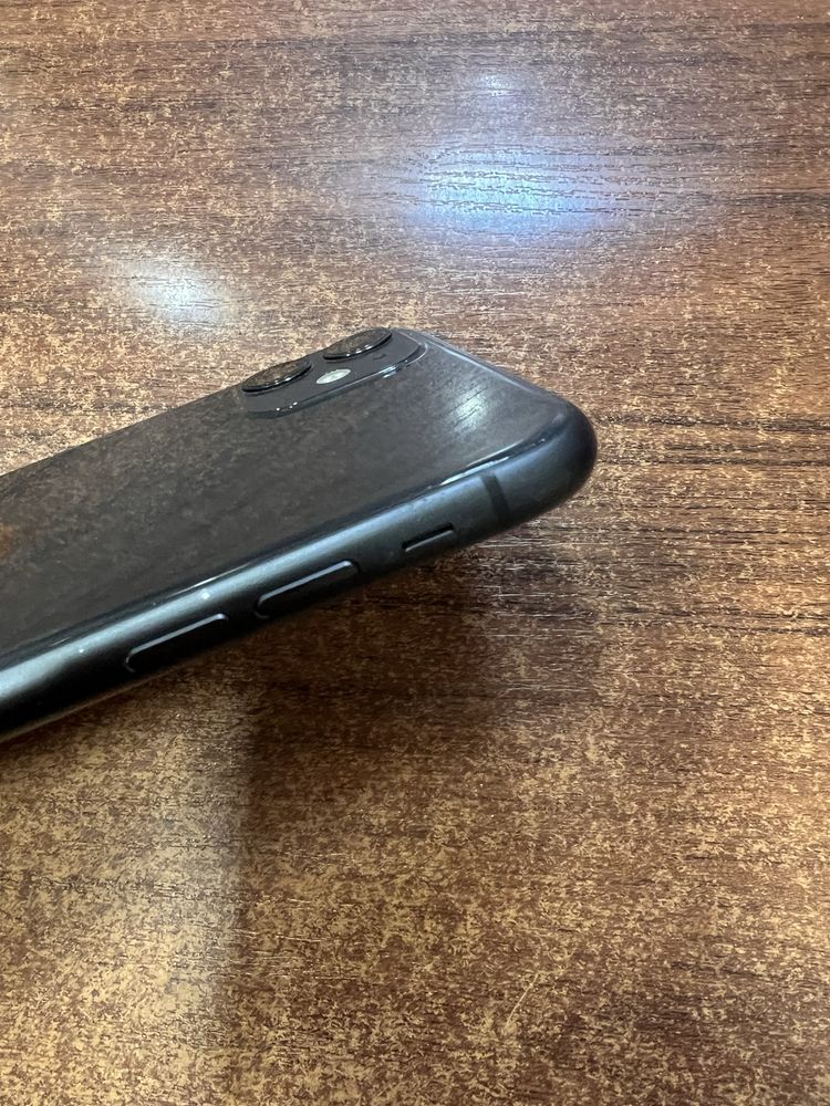 Sprzedam Iphone 11 128gb