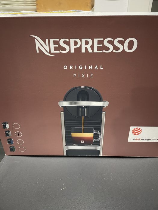 Nespresso Pixie Titan (Nova)