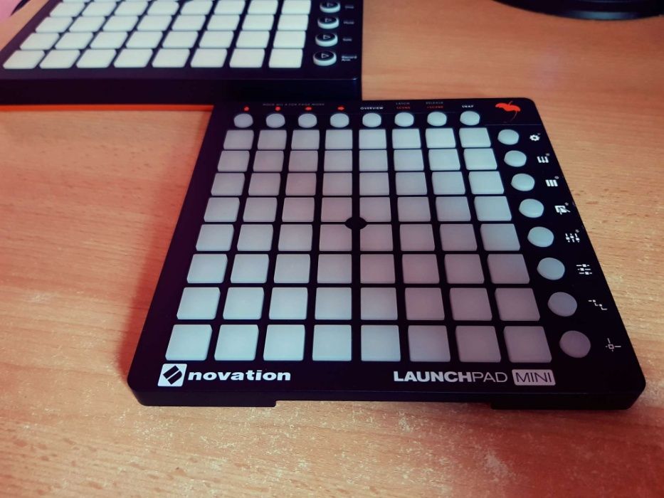 Novation Launchpad mini mk2