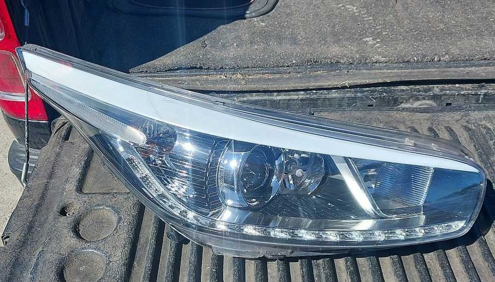 Kia Ceed II 12-16r lampa prawa lewa przod przednia LED doświetlenie