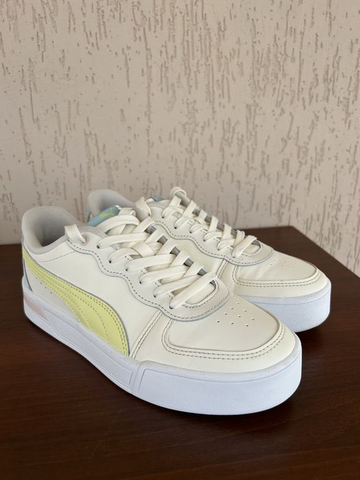 Кросівки PUMA 38,5  розмір