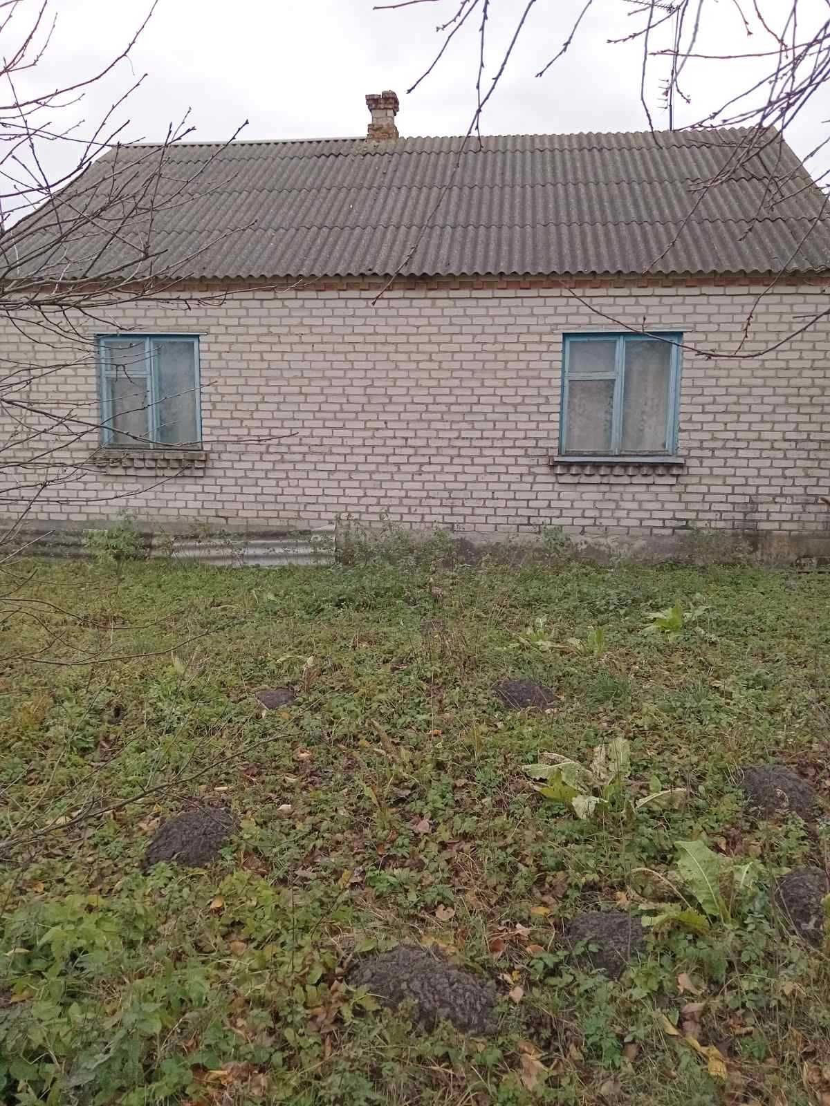 Продам будинок в селі Кухарі Ковельський район.