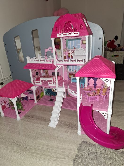 Domek dla lalek duży