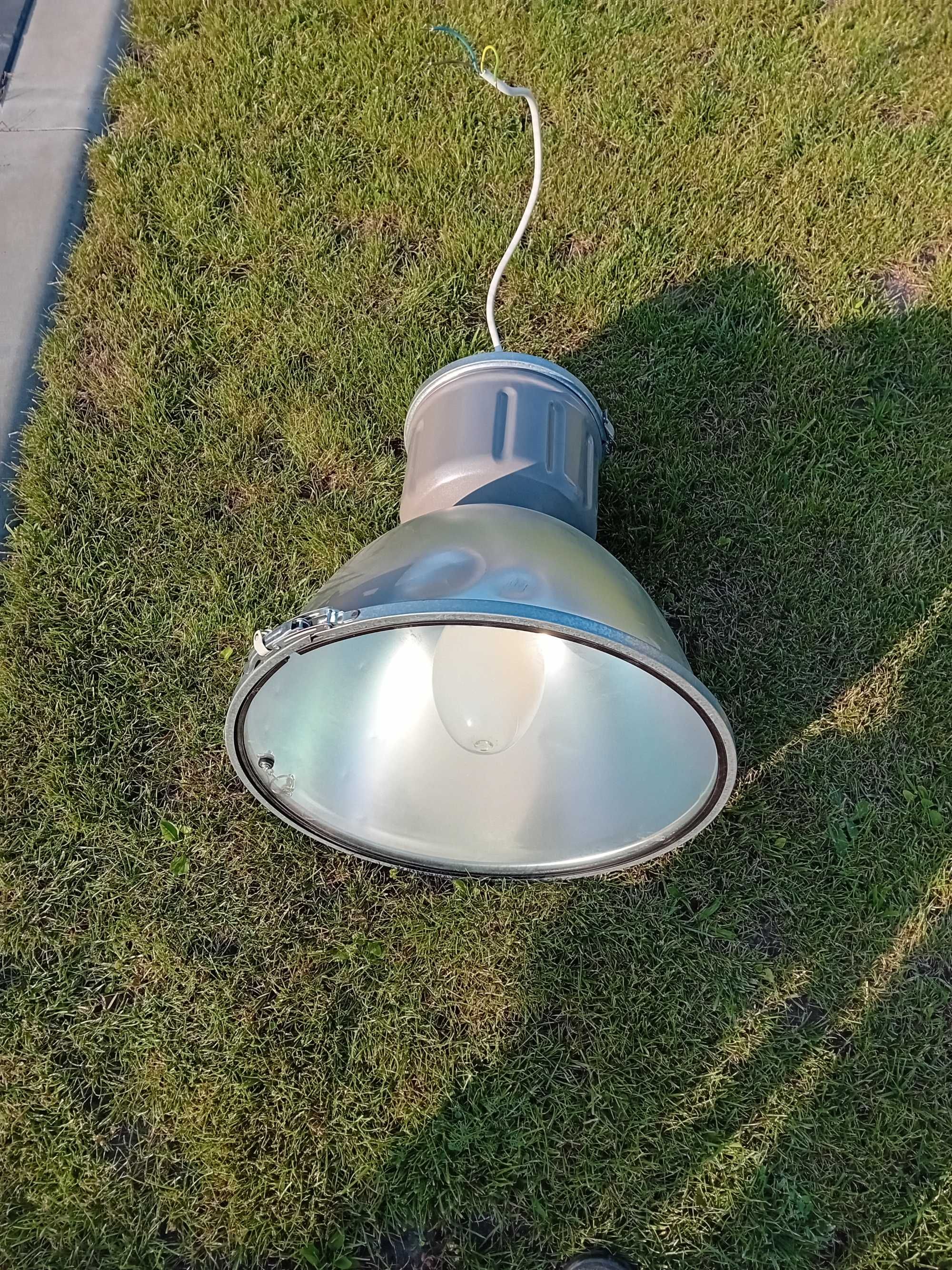 Lampa przemysłowa Loft