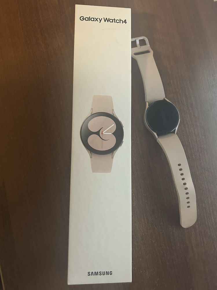 Смарт годинник Samsung Galaxy watch 4 40mm Gold
