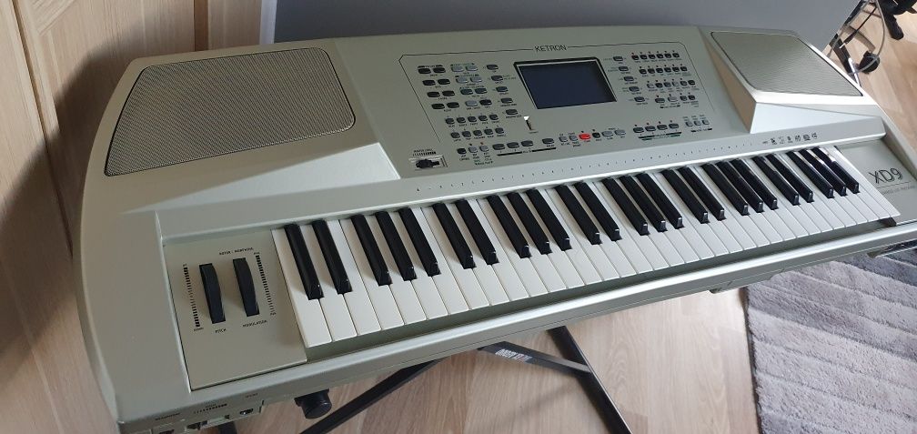 Ketron XD9 keyboard, aranżer.