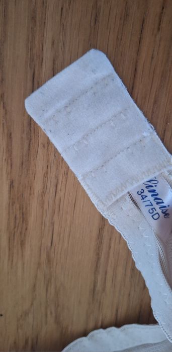 Stanik biustonosz 75 D