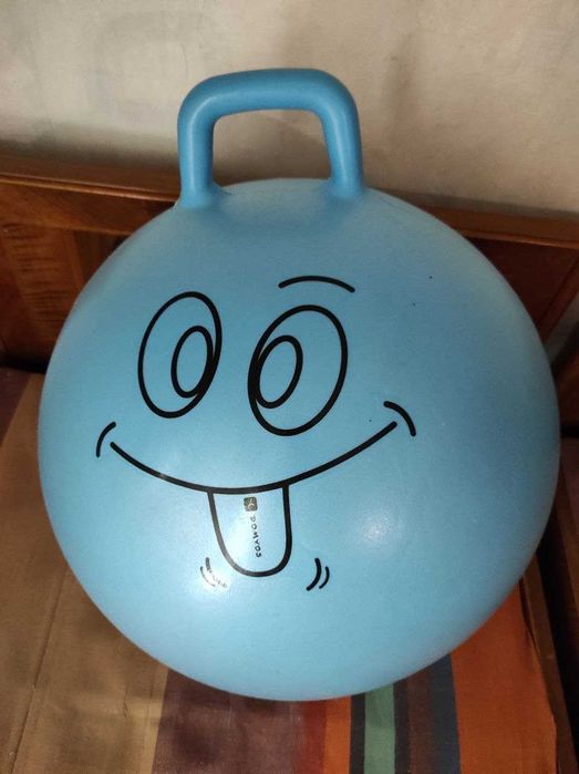 Большой мяч - попрыгун  с ручкой