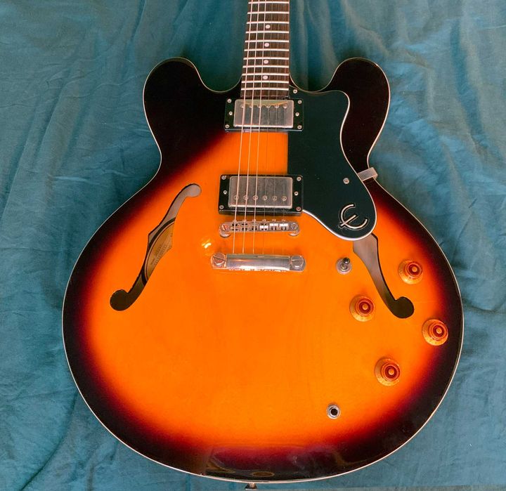 gitara Epiphone Dot 2012 Indonesia + futerał