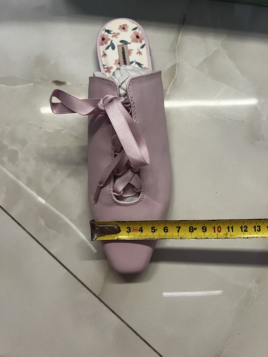 Рожево-лілові шкіряні мюлі CHARLES & KEITH 36 р