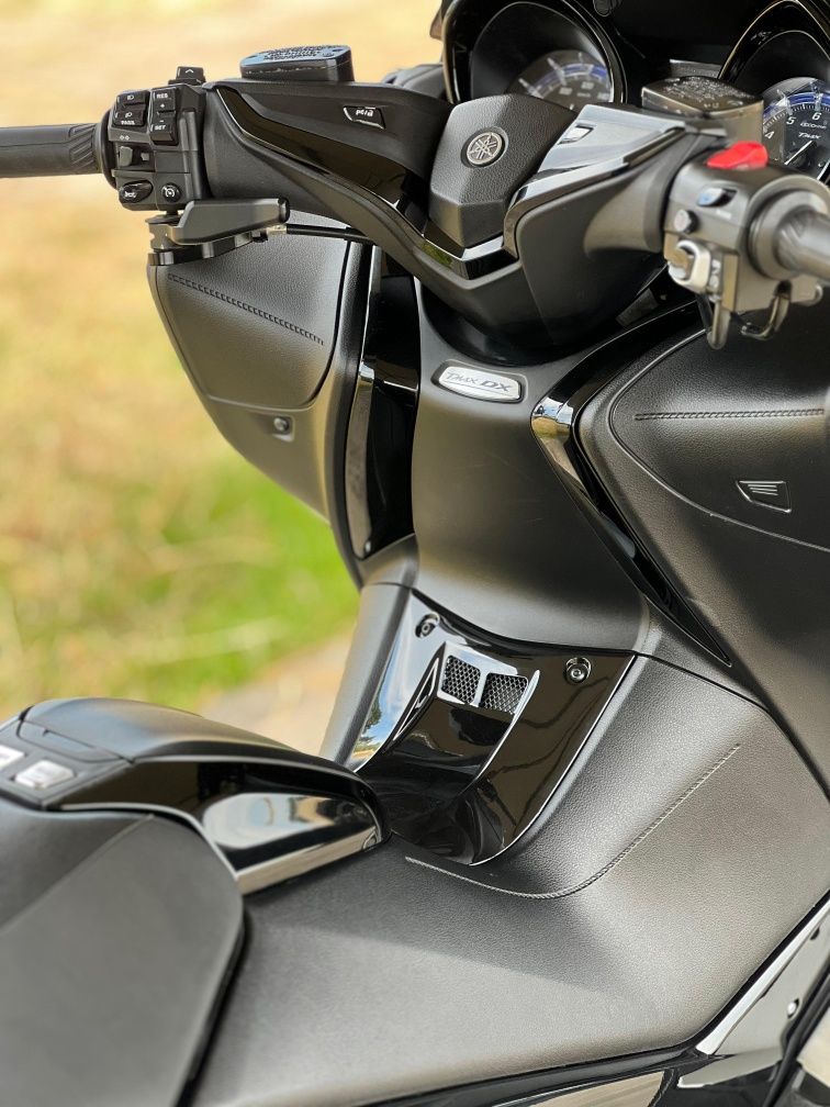 Tmax 530 dx Nacional