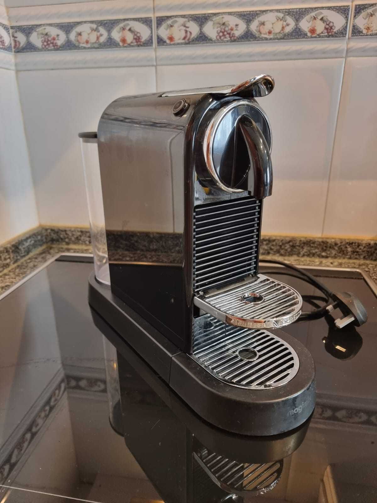 Máquina de Café  nespresso