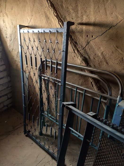 Продам кроваті з сіткою