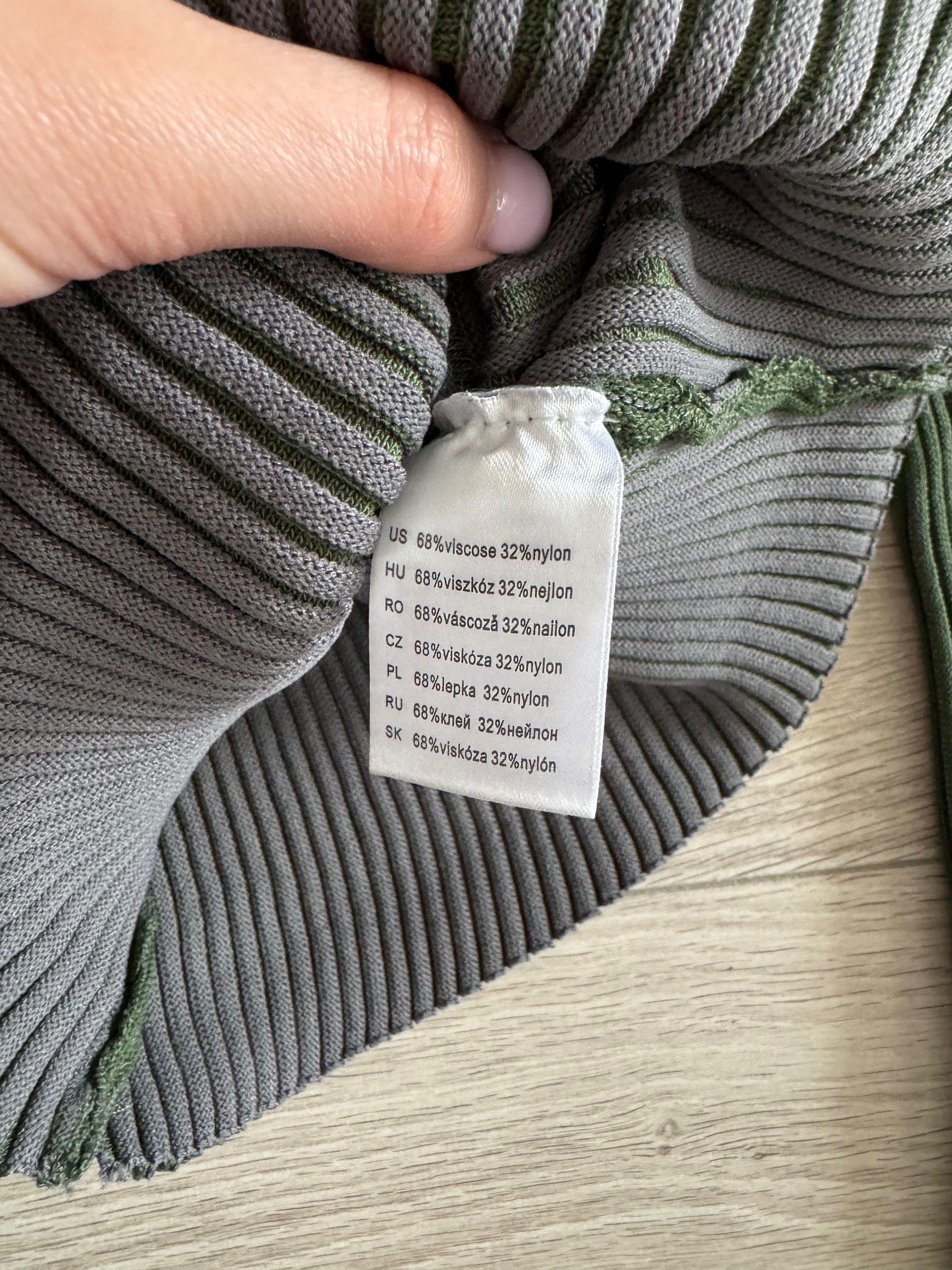 Nowy obcisły zielony sweterek Tommy Hilfiger ciepły wygodny modny