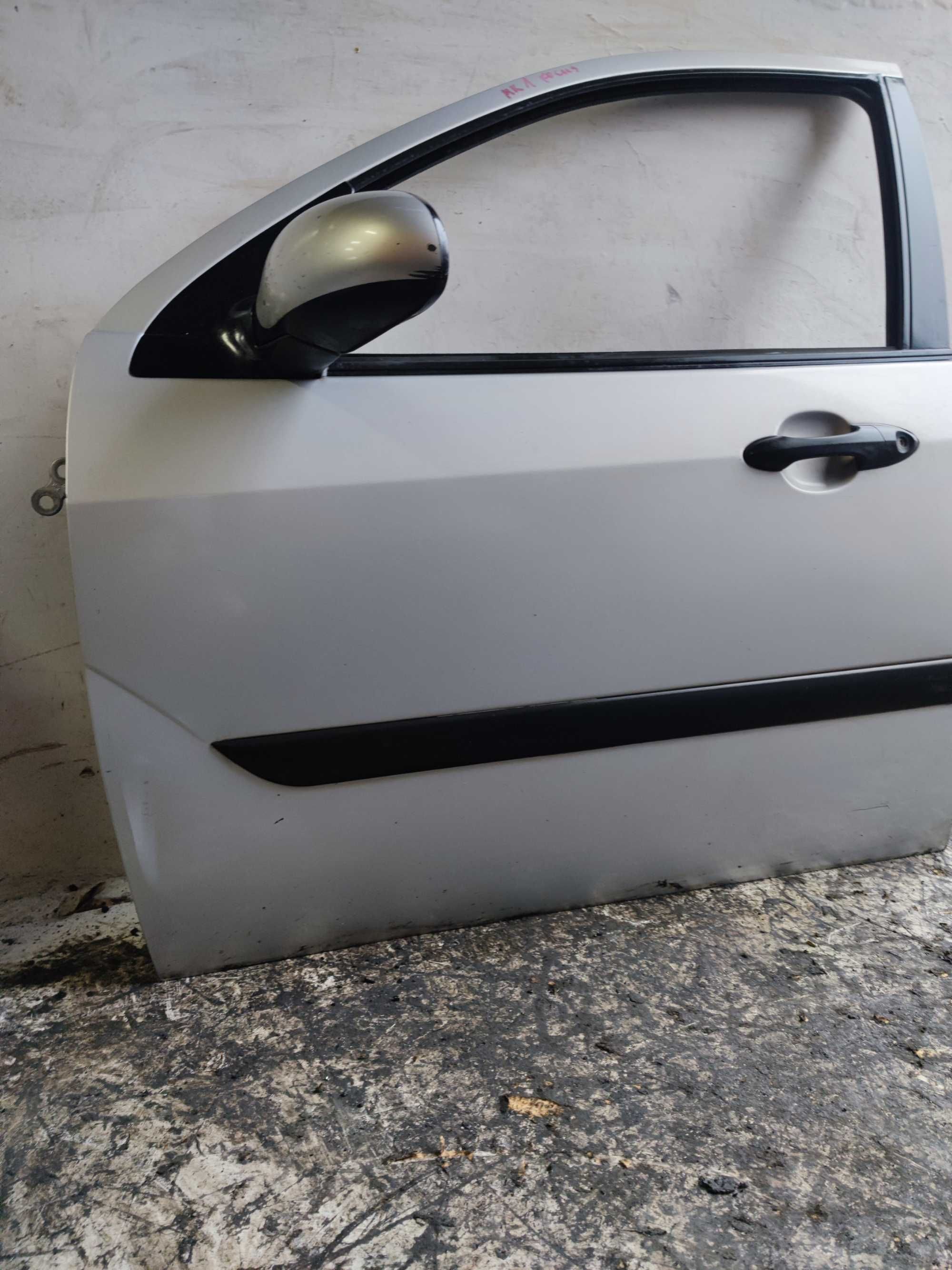 Volkswagen VW Bora Drzwi Lewe Przednie Lewy Przód Lakier LA7W