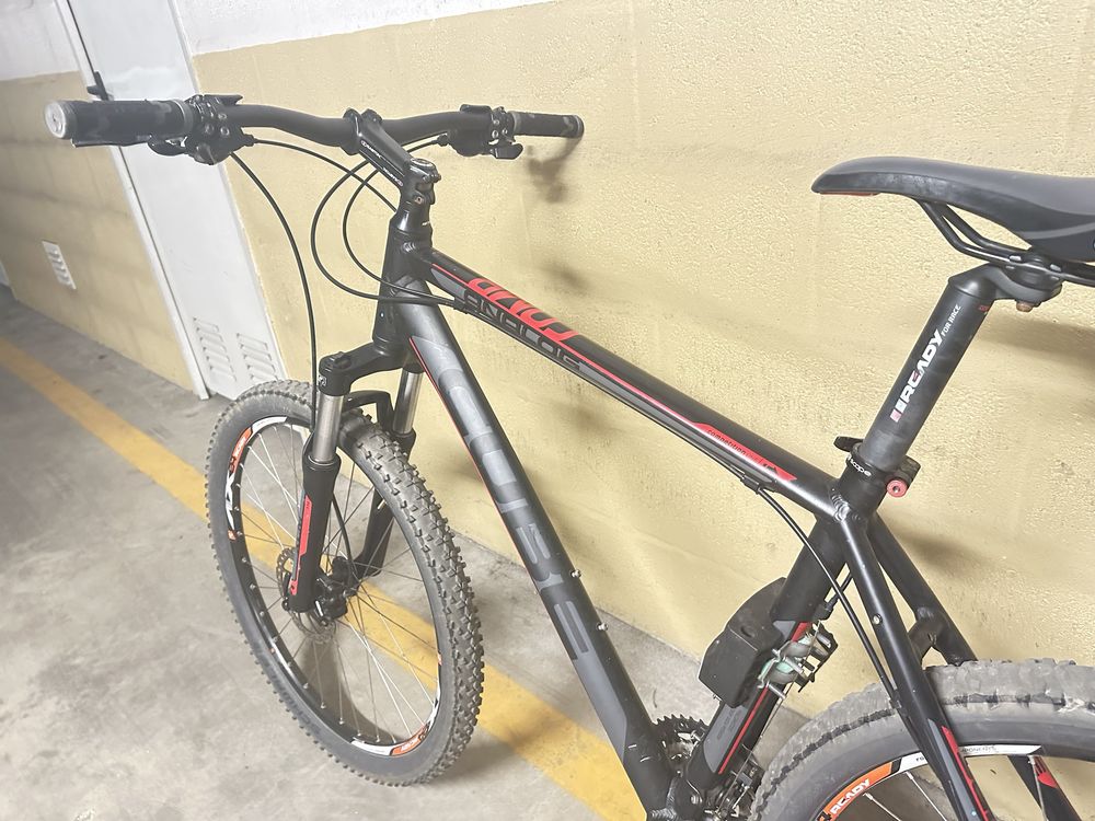 Bicicleta btt cube