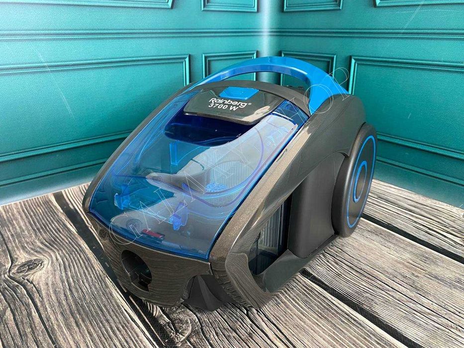 Мощный контейнерный пылесос Rainberg RB-652B 3700 Вт  циклонного типа