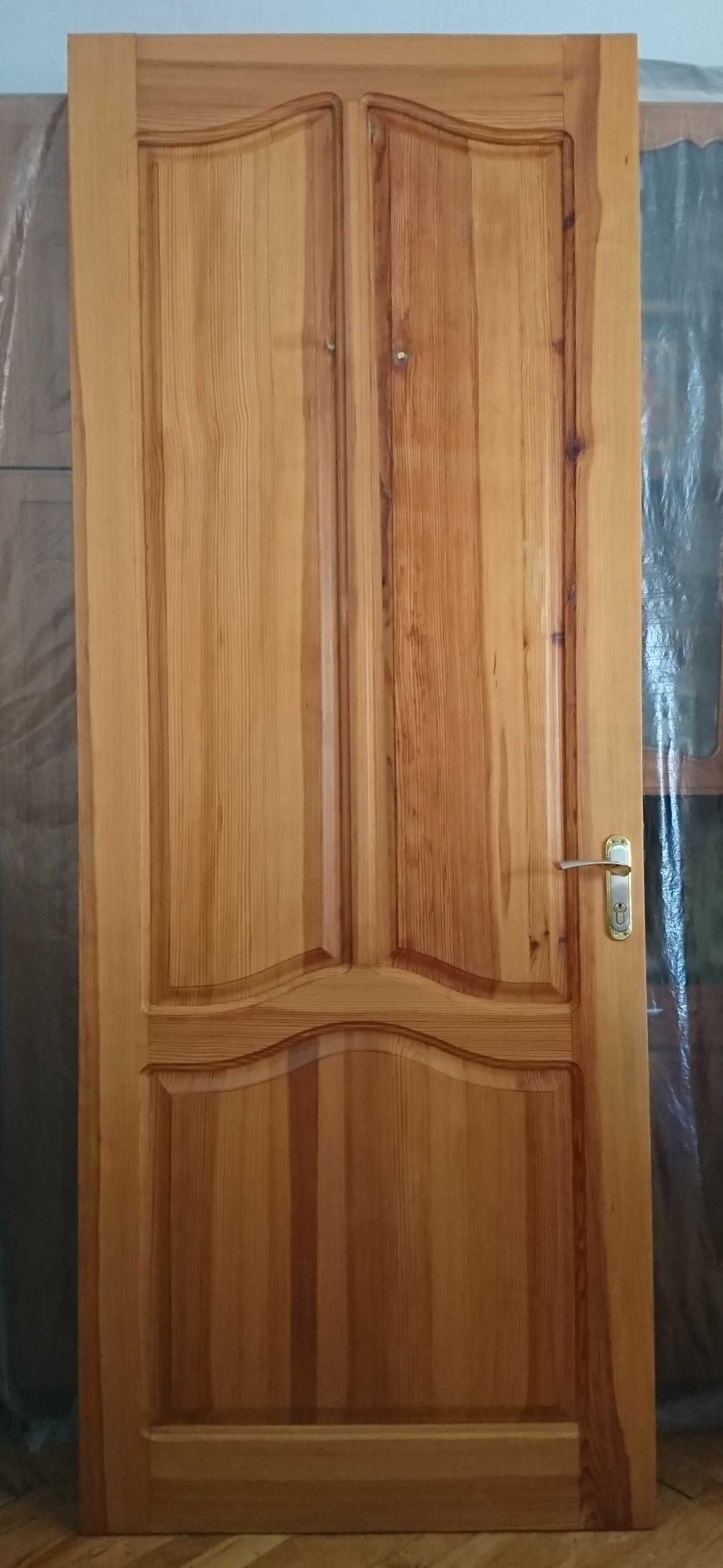 Двери межкомнатные натуральное дерево массив сосны без коробки