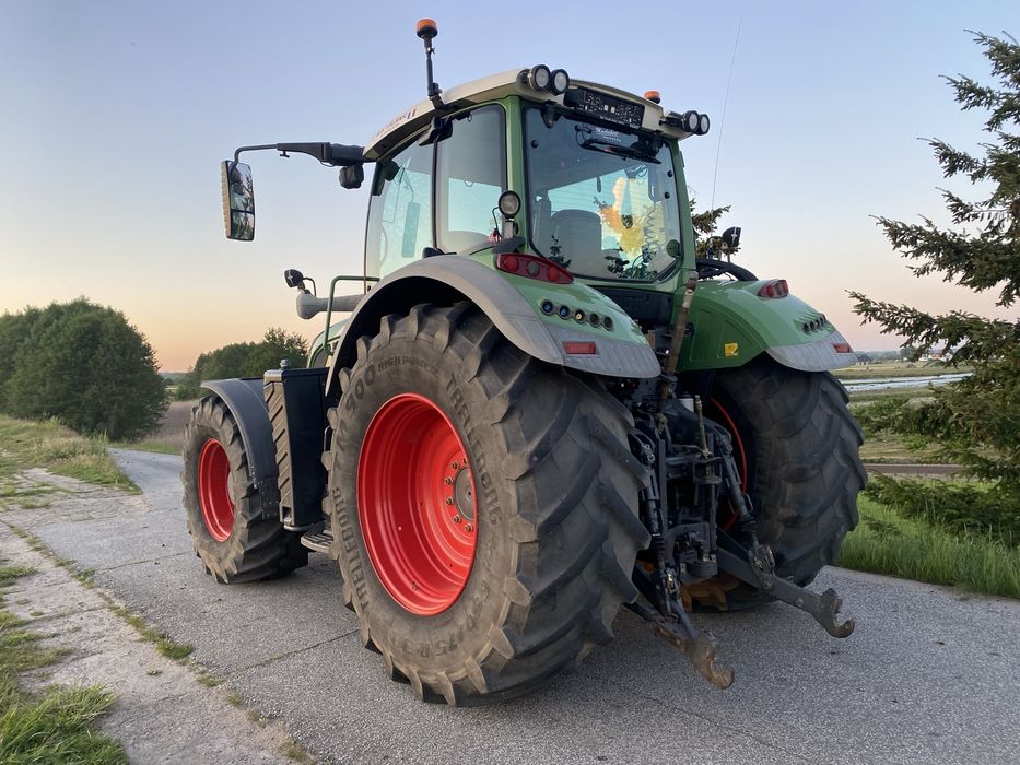 Traktor FENDT 720 VARIO TMS . Profi Plus . SCR Pneumatyka .Sprowadzony