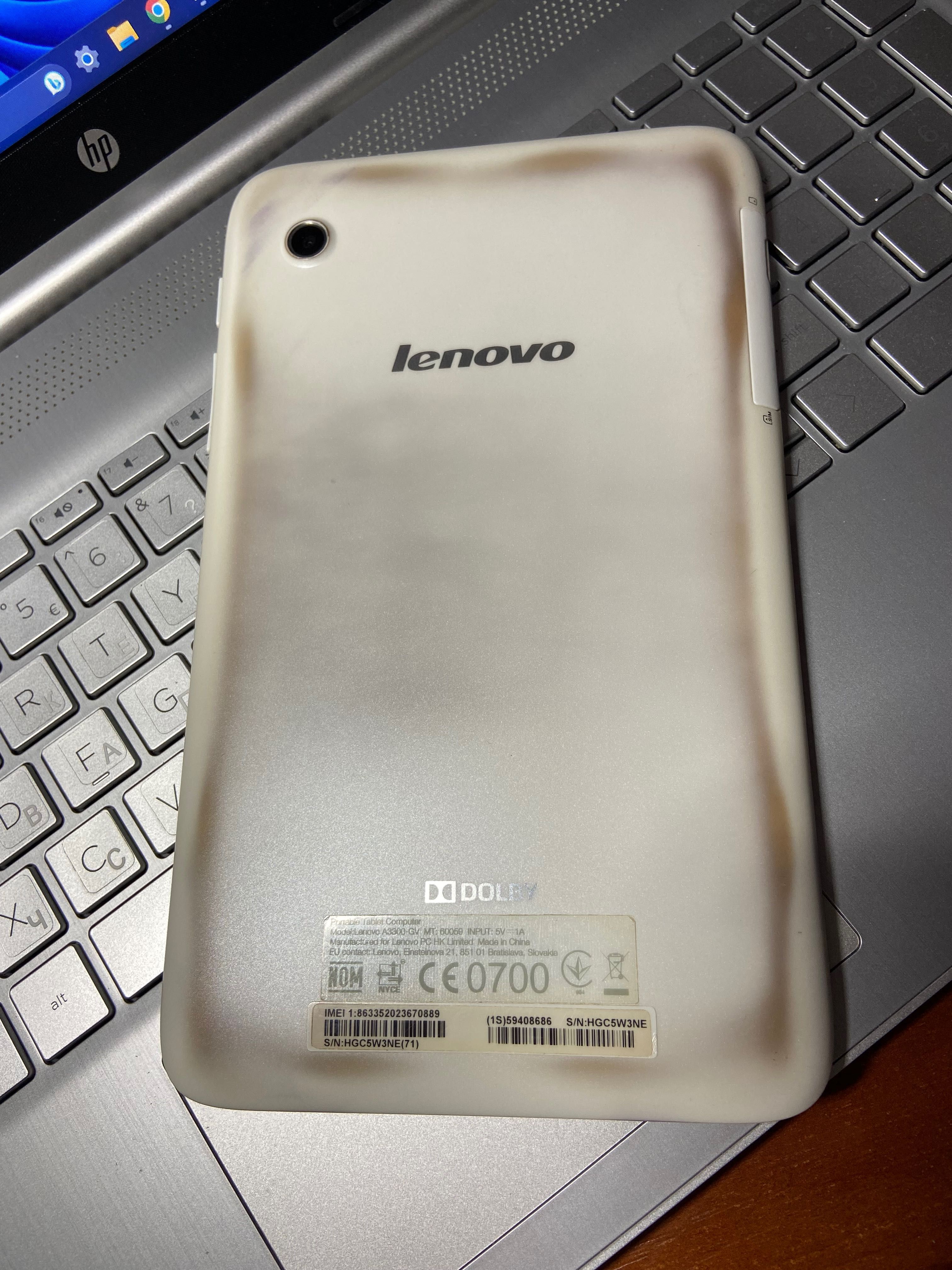 Планшет Lenovo TAB A7( 8 gb, sim карта)