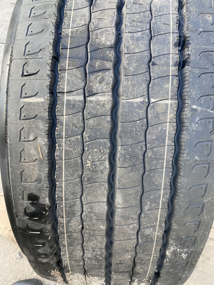 Два нові колеса з диском Michelin передні 385 55 R22.5