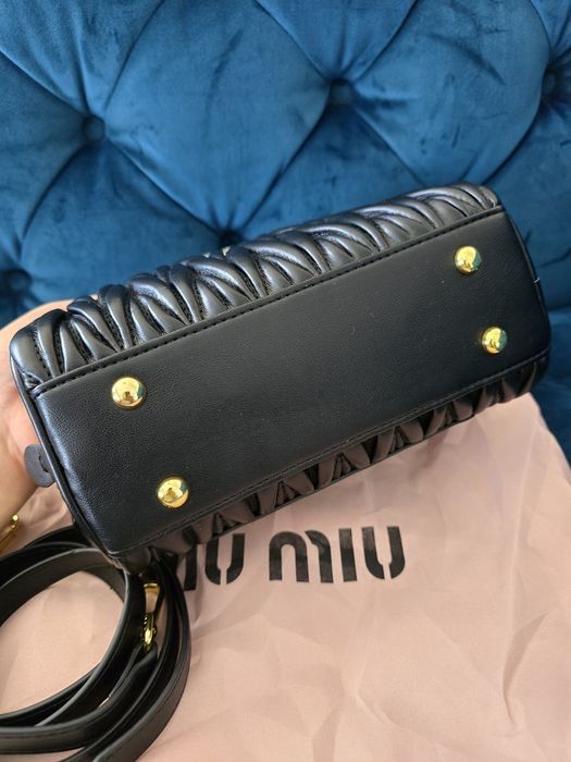 Mala Miu Miu preta
