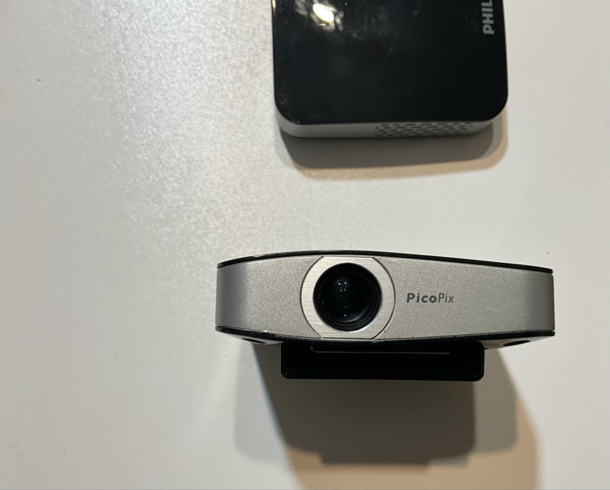 Проекторы Philips Pico Pix 1020  2шт.