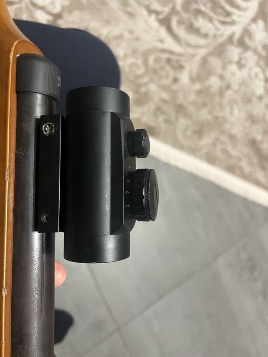 Каліматорний приціл camo 10x30