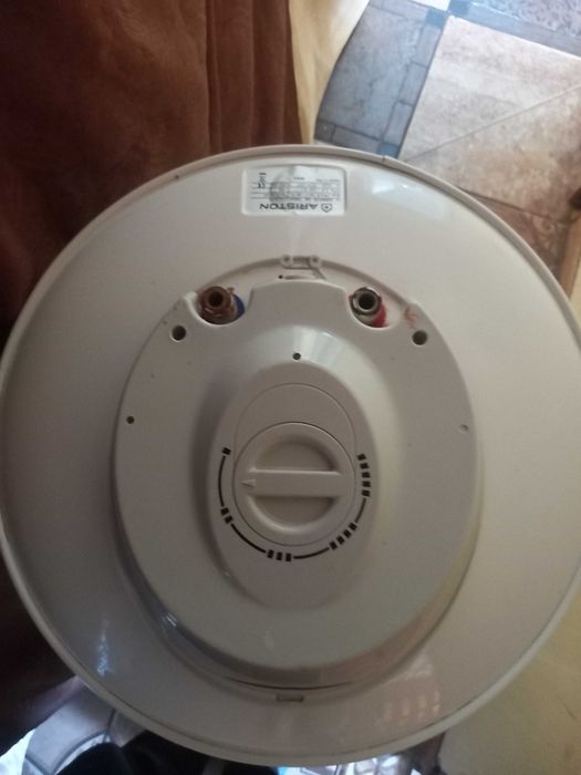 Ariston PRO R 100 V  1,8K водонагрівач