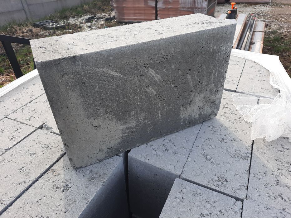 Bloczek betonowy PBI PEBIA B20 zobacz