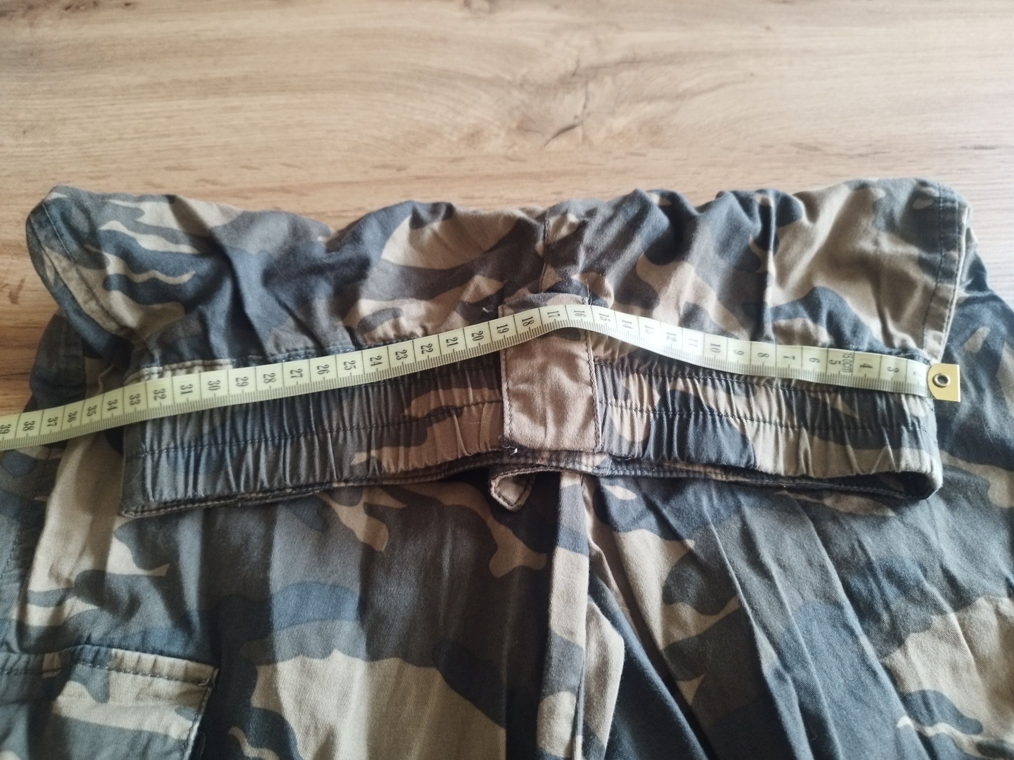 Spodnie moro Stradivarius roz XS joggery