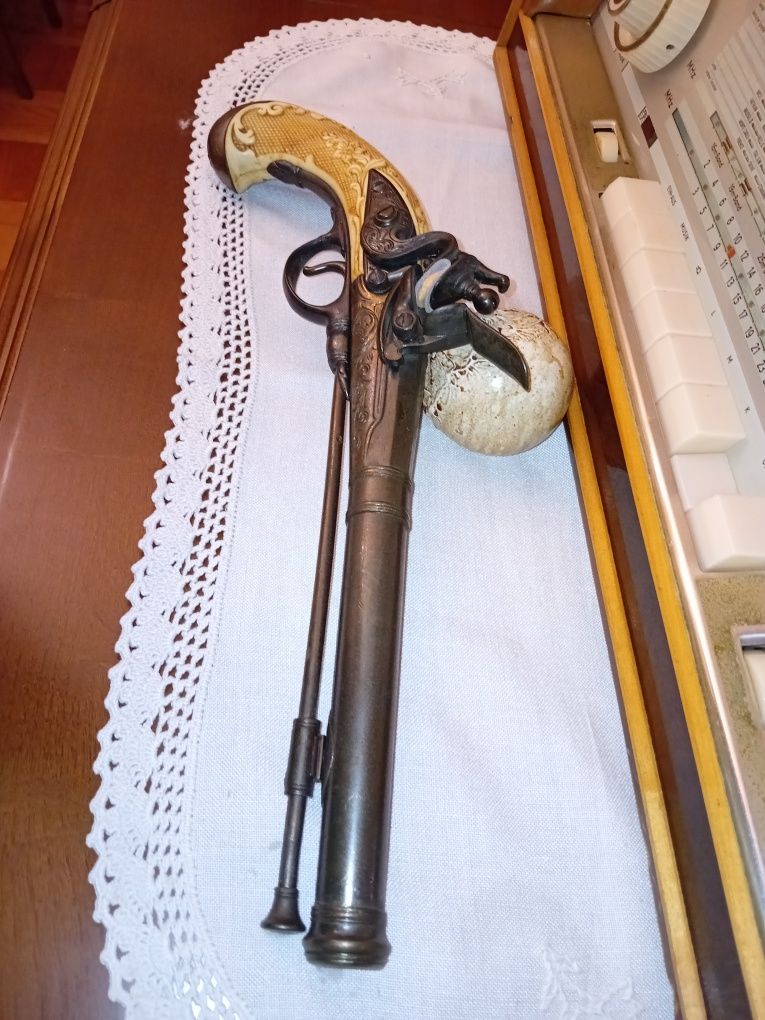 Replica de arma antiga de decoração