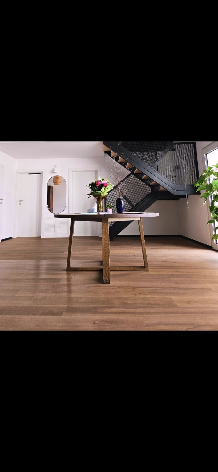 Stół ikea morbylanga Duży 145 cm średnica okleina dębowa okrągły