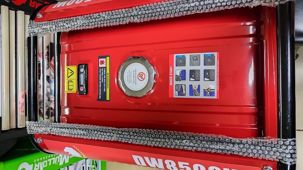 Gerador a Gasolina Alemão 8500W  
Novo na Caixa selada.
Máximo de saíd