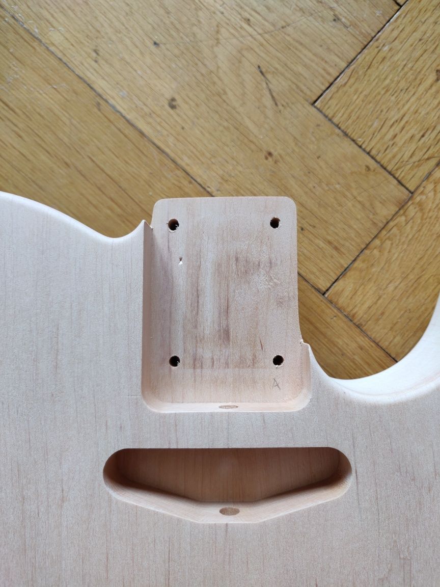 Korpus gitarowy Fender Telecaster Fame olcha body