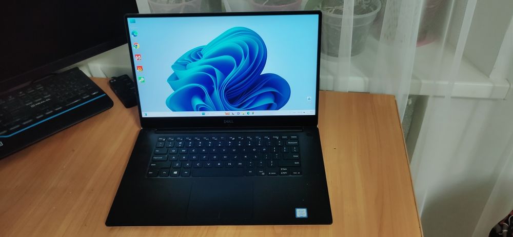 Игровой ультрабук Dell XPS 9570/4k/і7/GTX 1050ti/16/2tb