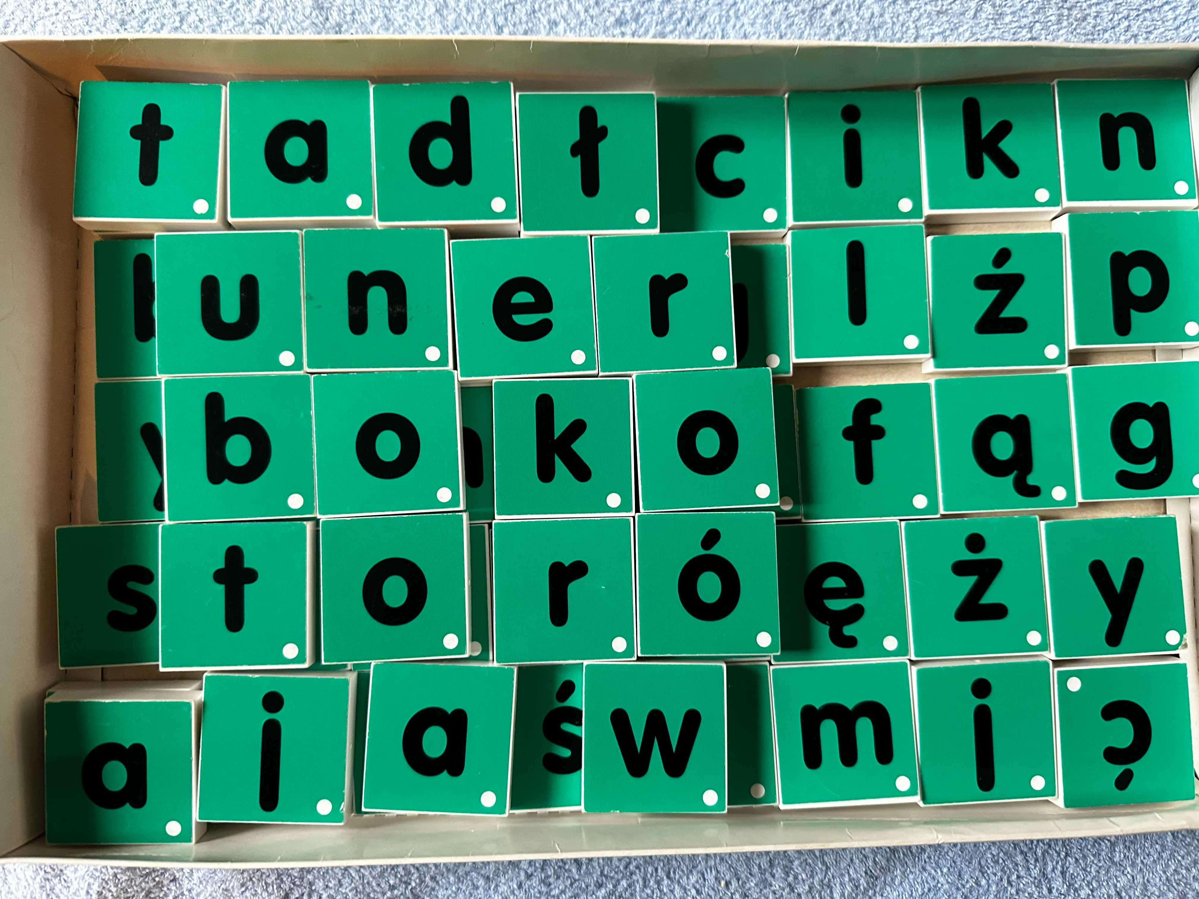 Gra Litery i układanki tematyczne Alfabet