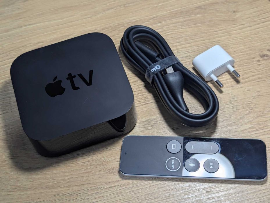 Apple TV 4K модель A1842 (MQD22) медиа плеер 4K (Первое поколение)