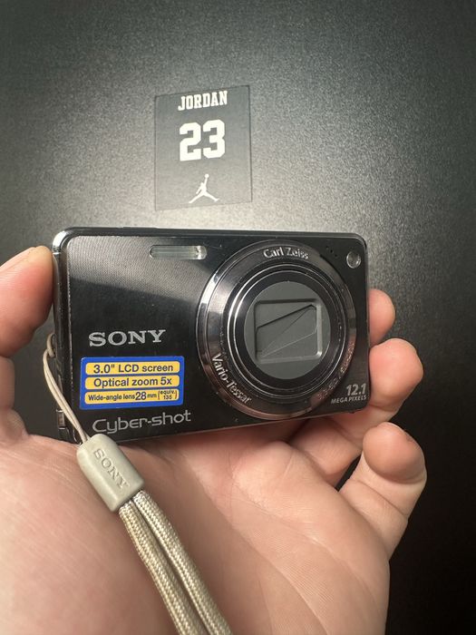 Sony Cyber-Shot цифровий фотоапарат