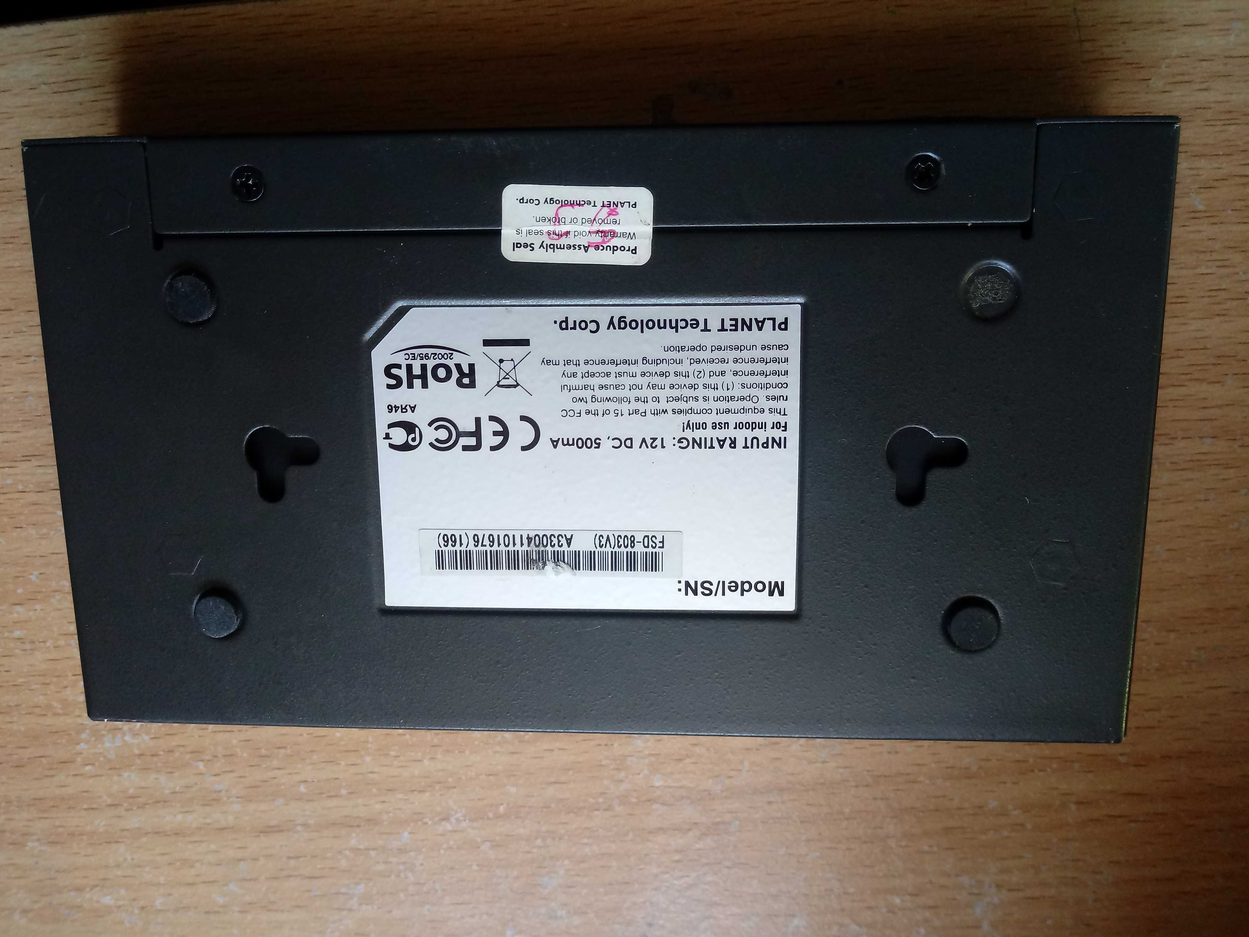 Switch LAN 10/100/1000 Mbit 5 i 8 portowy Planet GSD-803