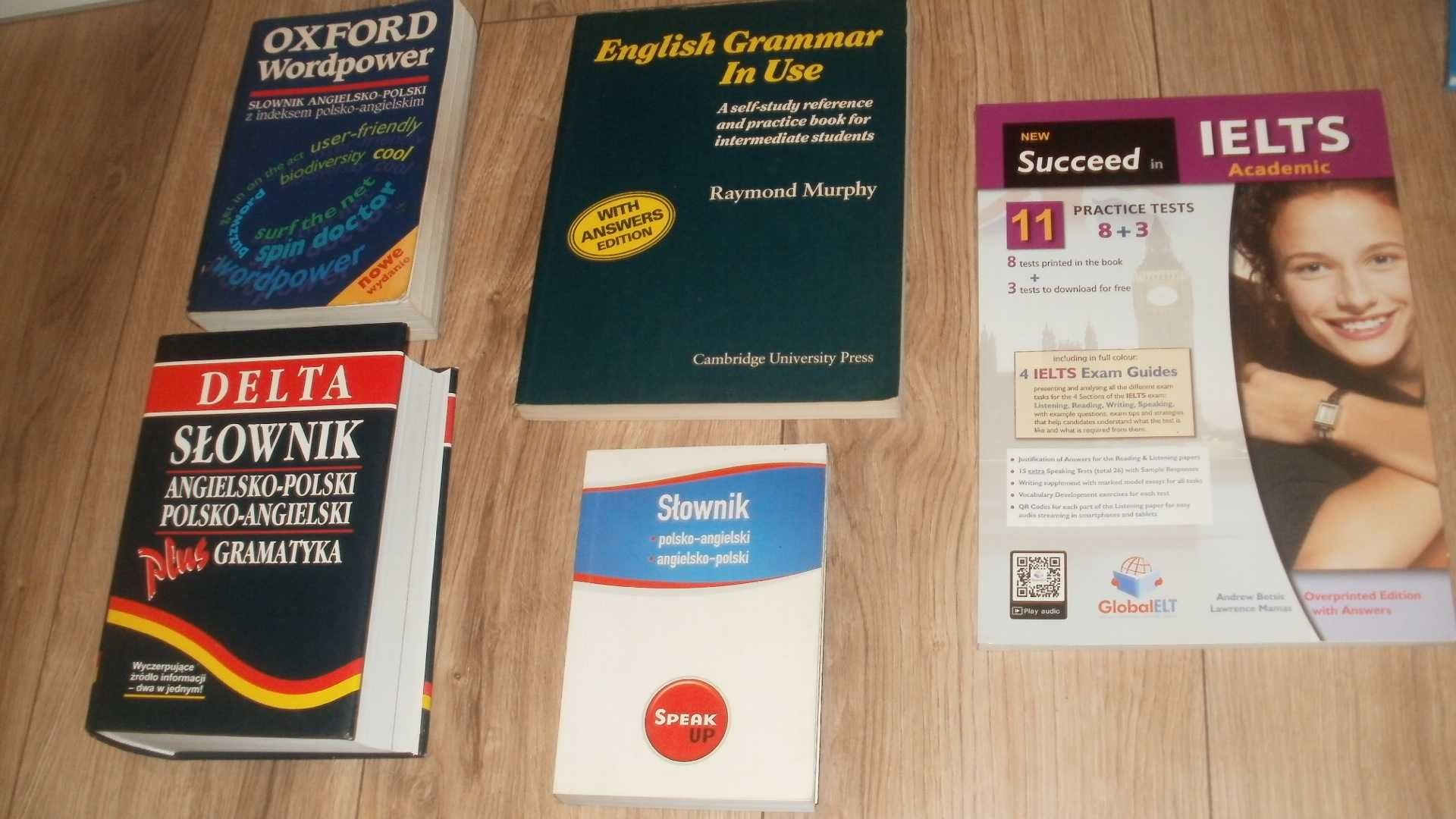 j. angielski- Succeed in IELTS Academic, English Grammar in Use i inne