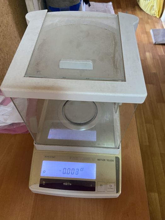 Весы кармтные б/у.