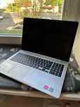 Laptop Dell Inspiron 15 + torba