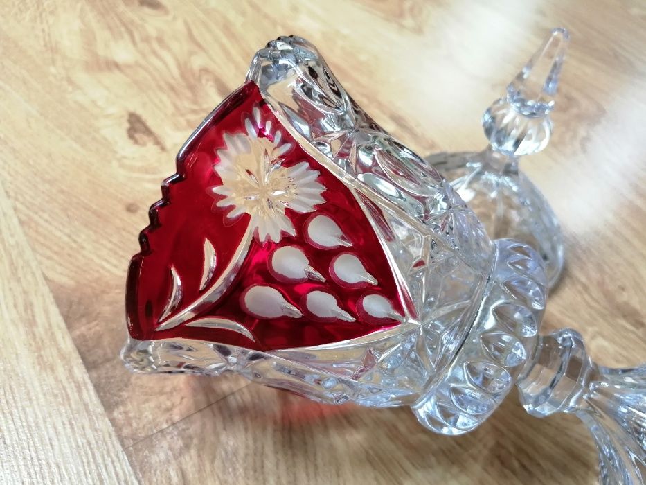 Rubinowy kryształ kielich puchar bomboniera
