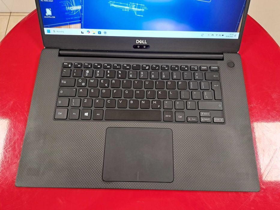 Mobilna Stacja Robocza Dell Precision 5540 i9-9880h 64GB 1TB NVIDIA