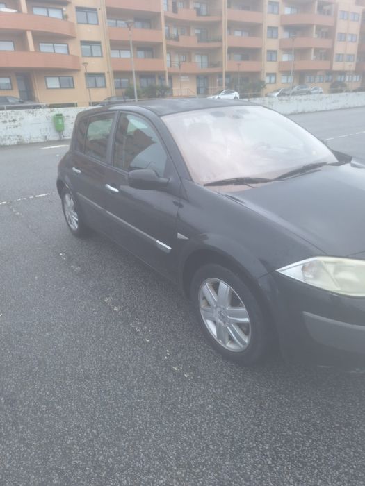 Vendo ou troco por mota Renault Megane 2004