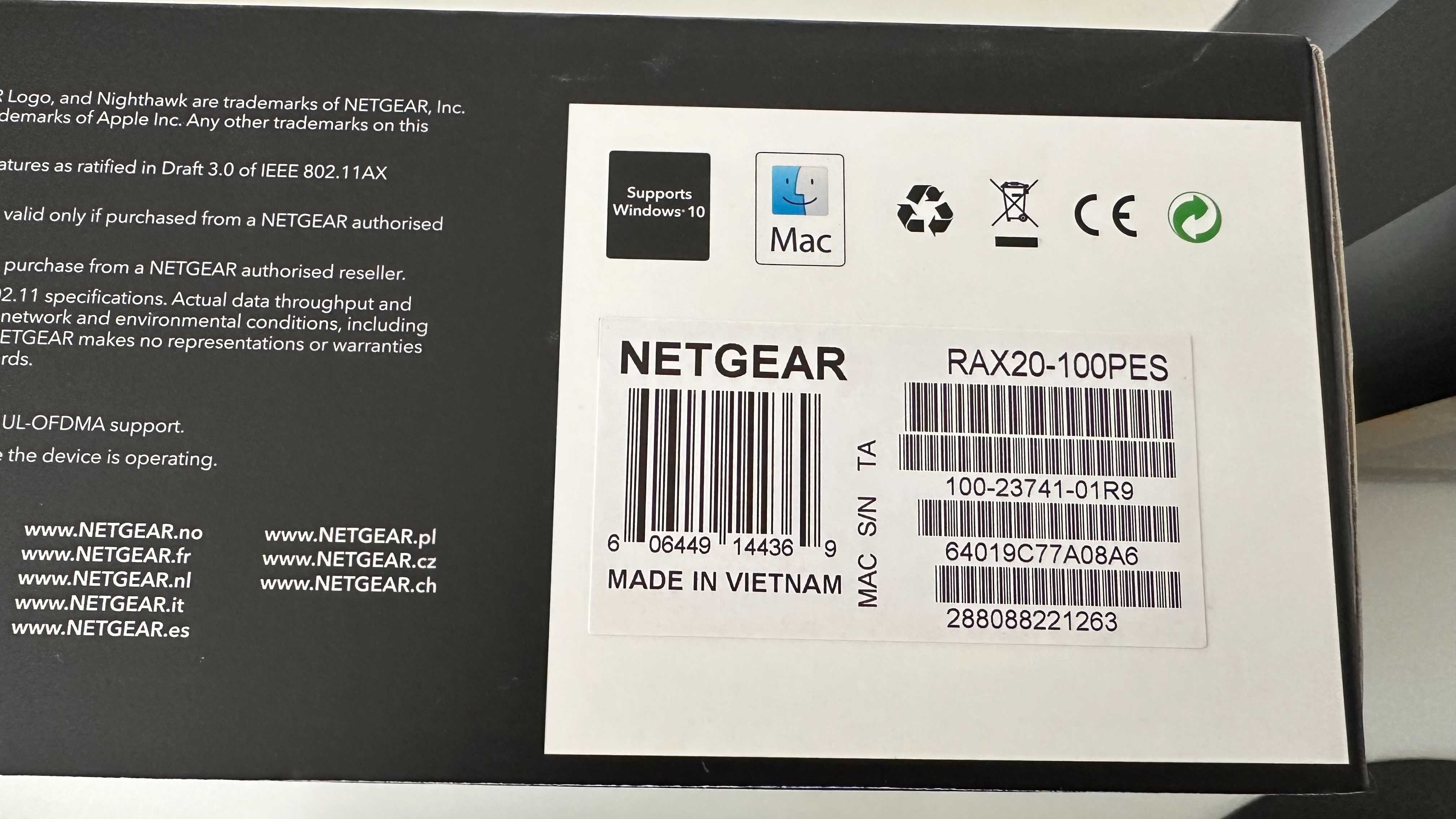 NETGEAR AX1800 WIFI6 Router + NETGEAR AC3000 Ext